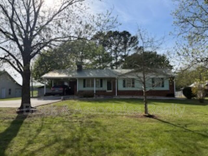 7176 New Hope Rd – photo 1 of 11