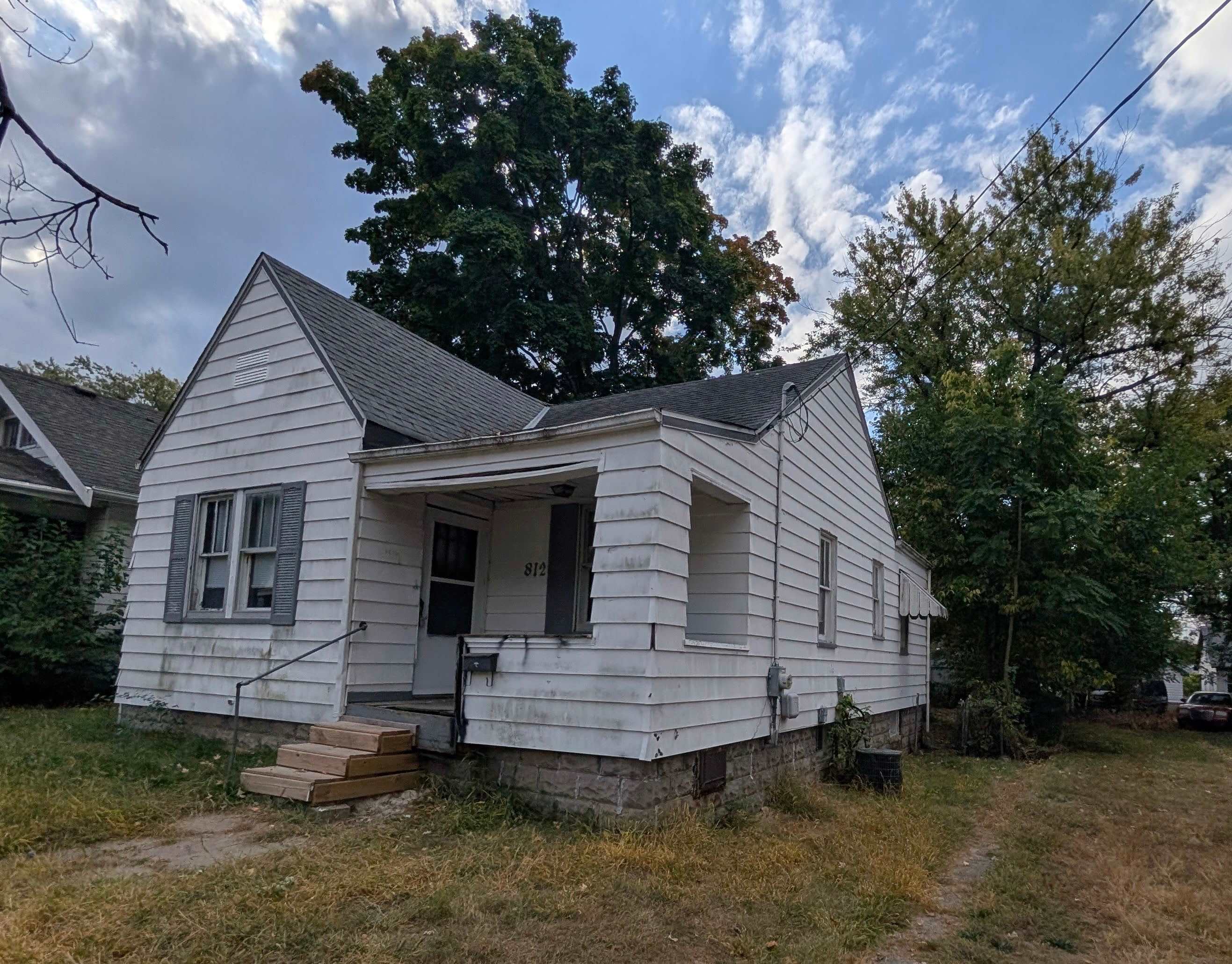 812 W Mac Queen Ave – photo 1 of 14