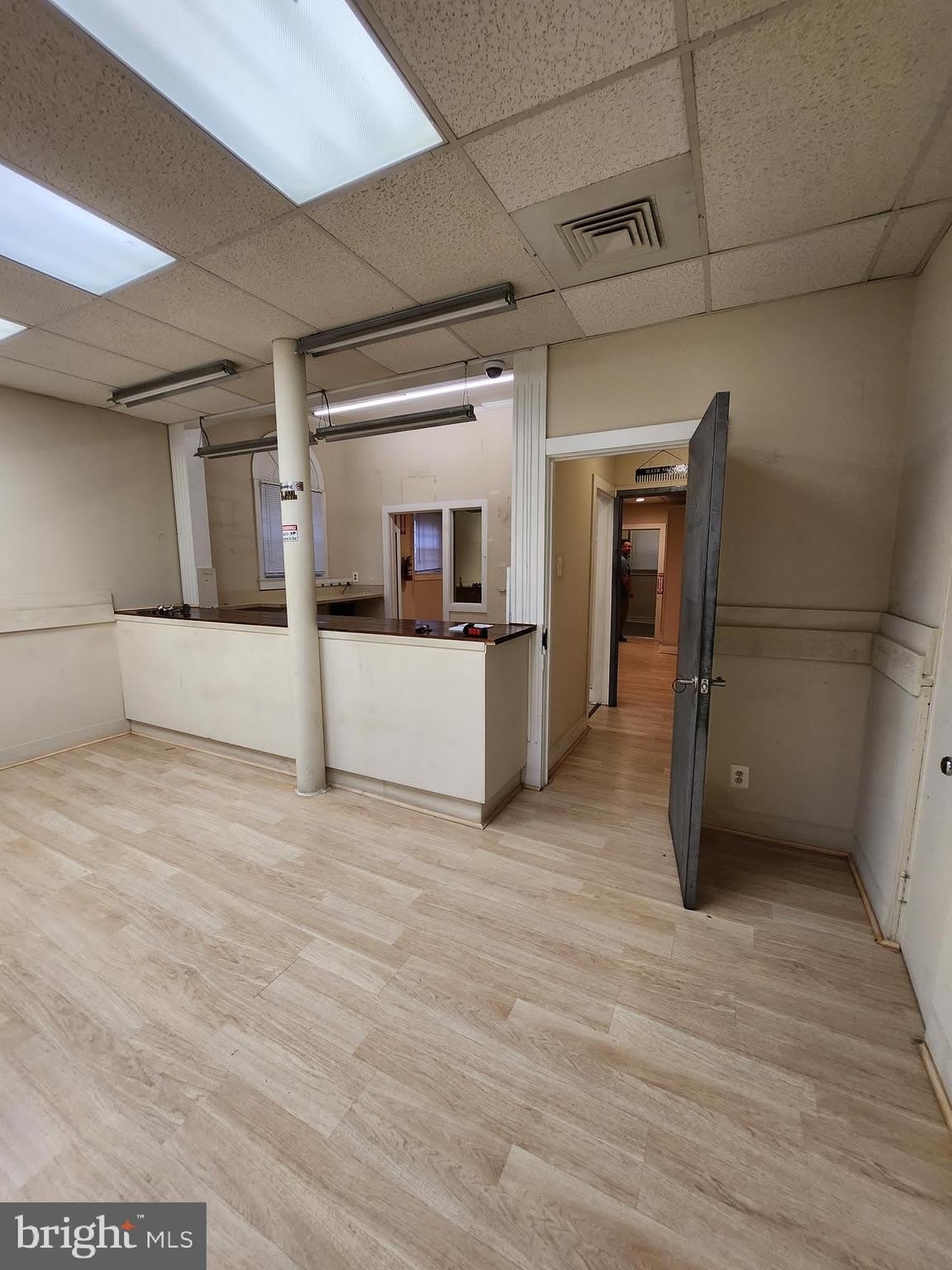 2979 YORKSHIP Square – photo 1 of 10