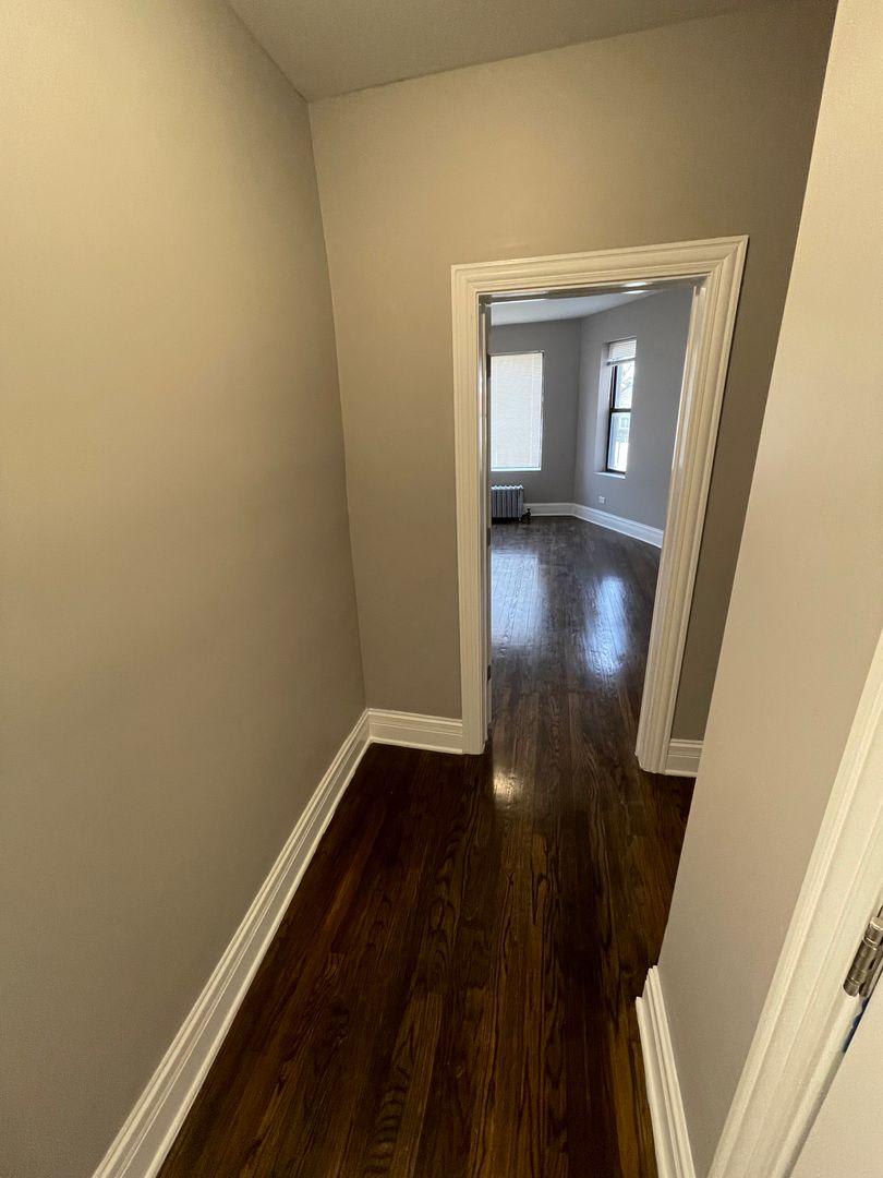 11021 South Vernon Ave – photo 1