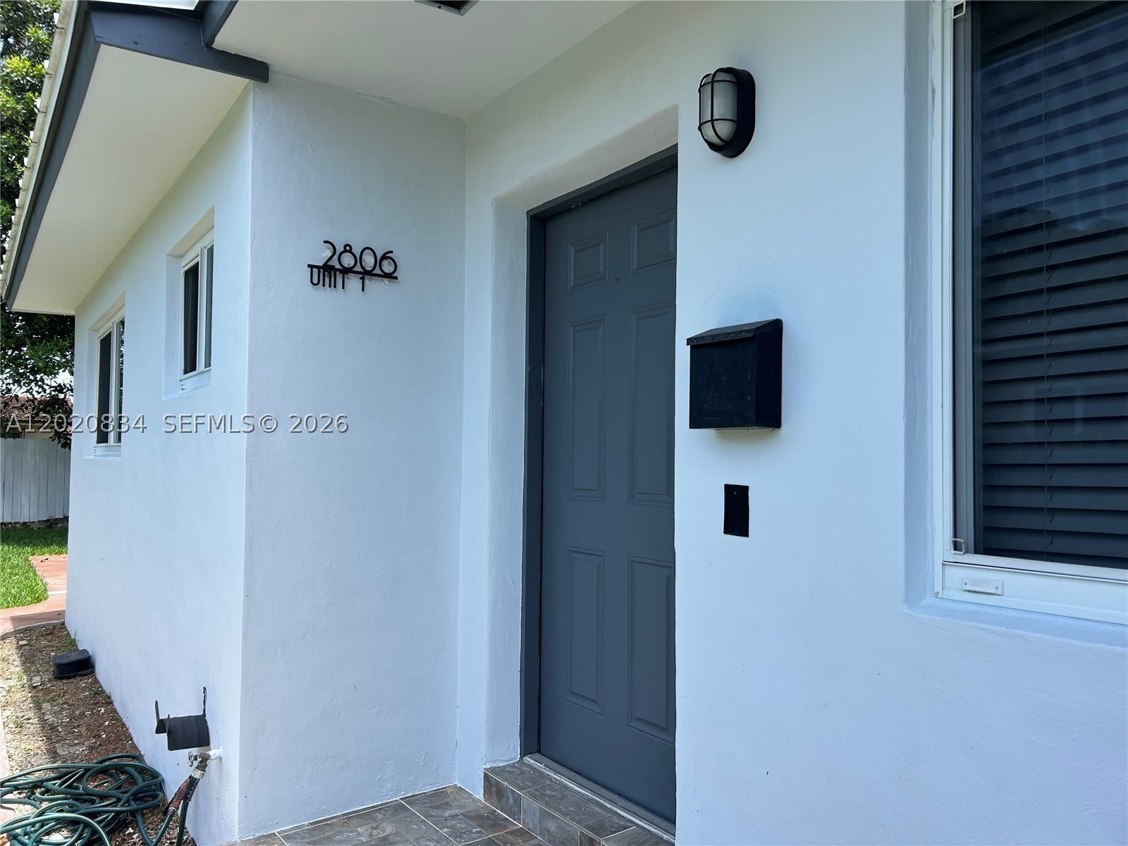 2806 SW 35th Ave – photo 1