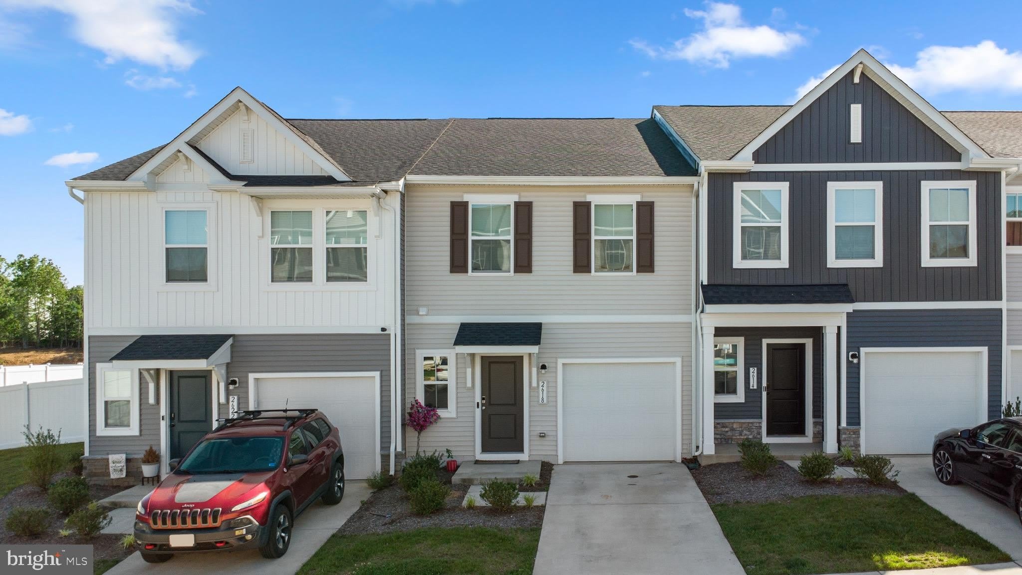 2618 GREY WOLF Lane – photo 1 of 16