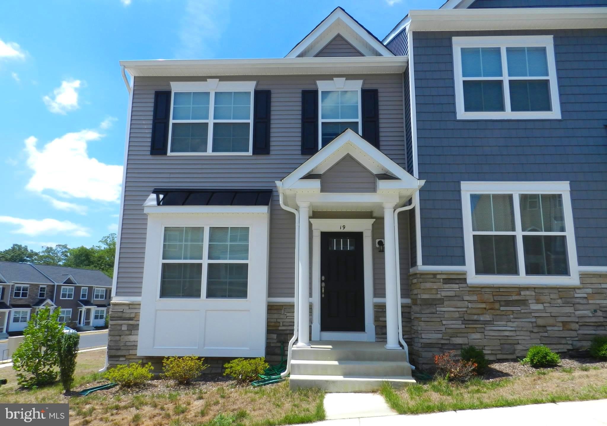 19 ANDREWS Place – photo 1 of 12