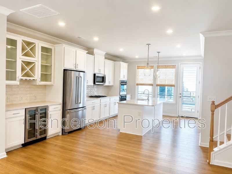 3008 Oak Landing Dr – photo 1