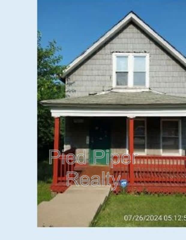 10461 South Michigan Avenue – photo 1