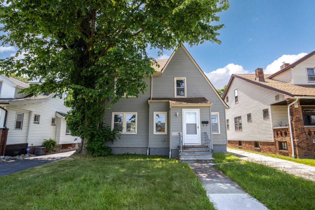 13804 Rexwood Avenue – photo 1