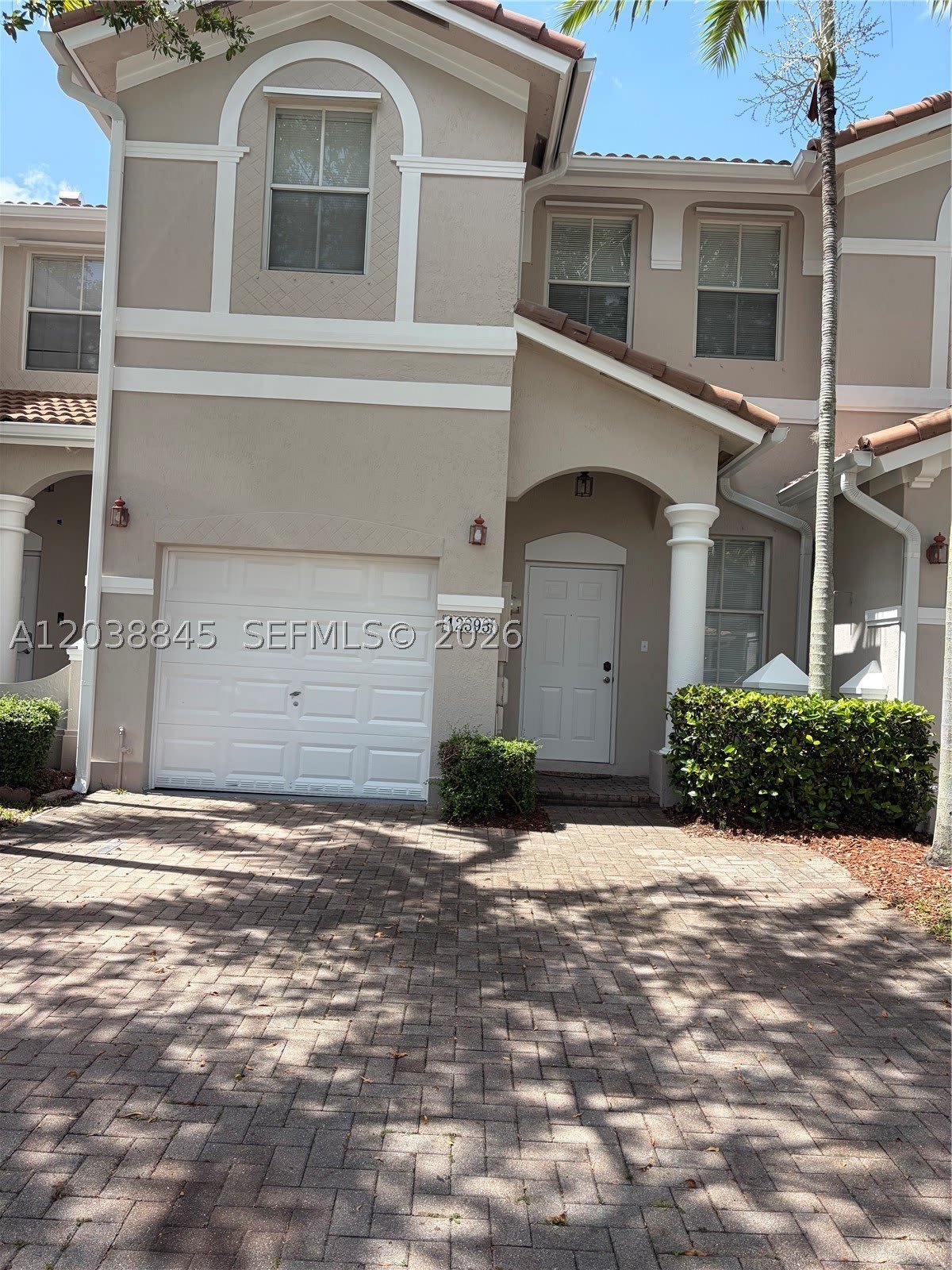12393 SW 124th Ter – photo 1 of 24