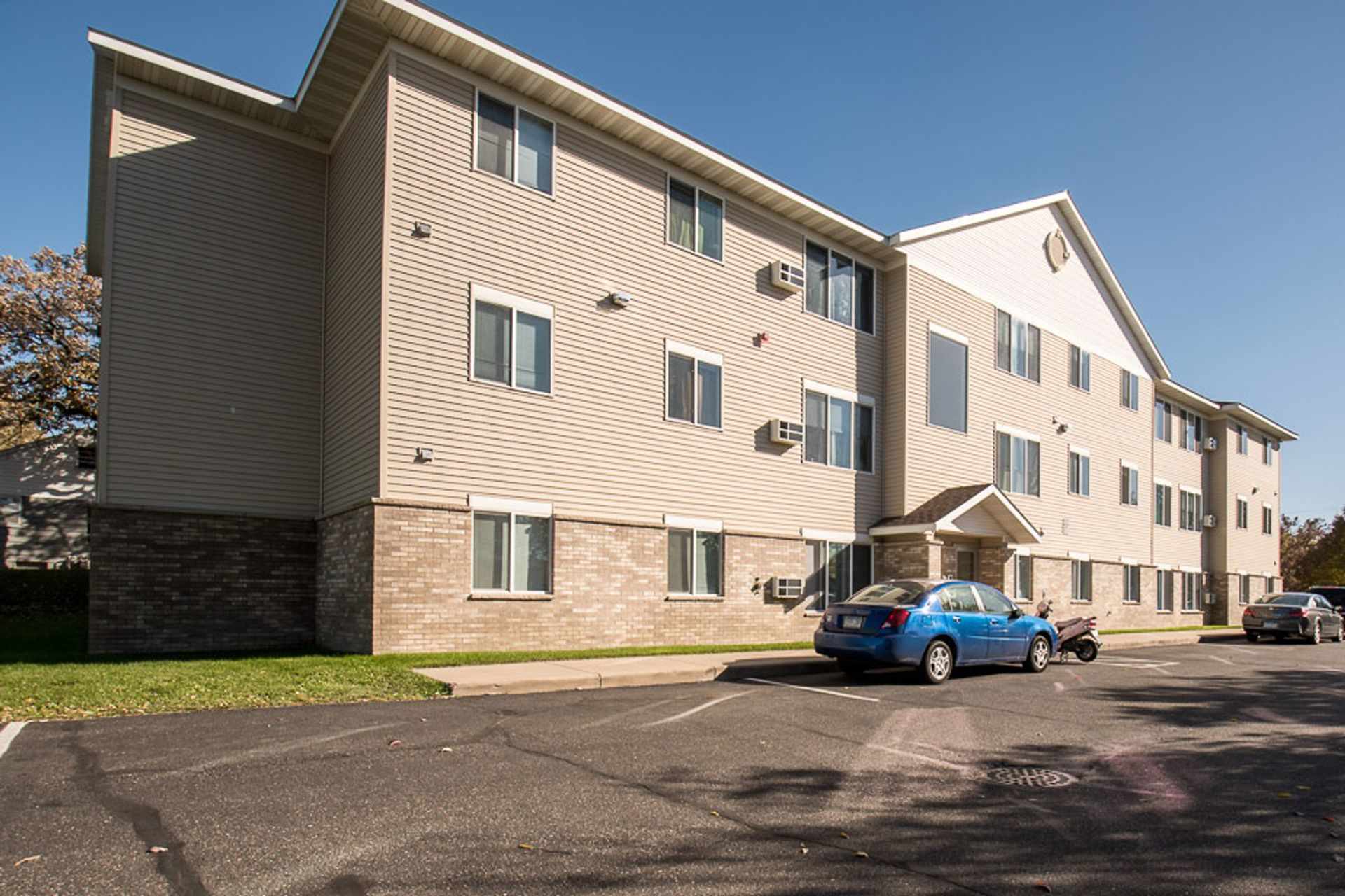1700 University Dr Se – photo 1