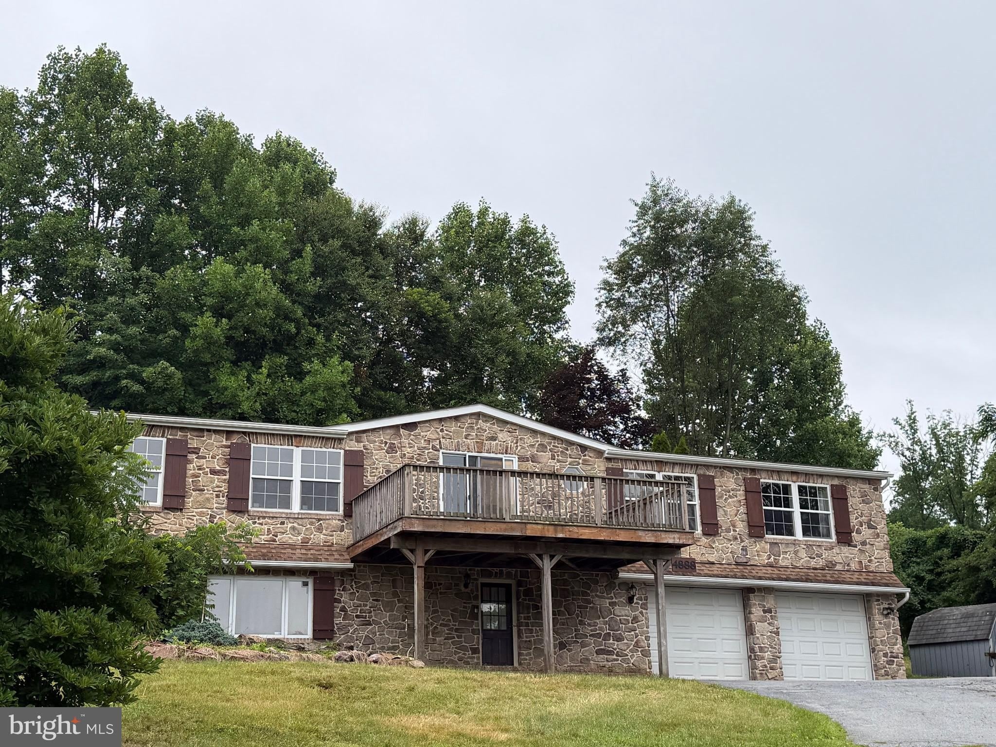 4888 Vera Cruz Road – photo 1 of 268