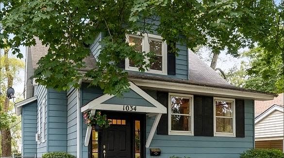 1034 Chestnut Street – photo 1 of 28
