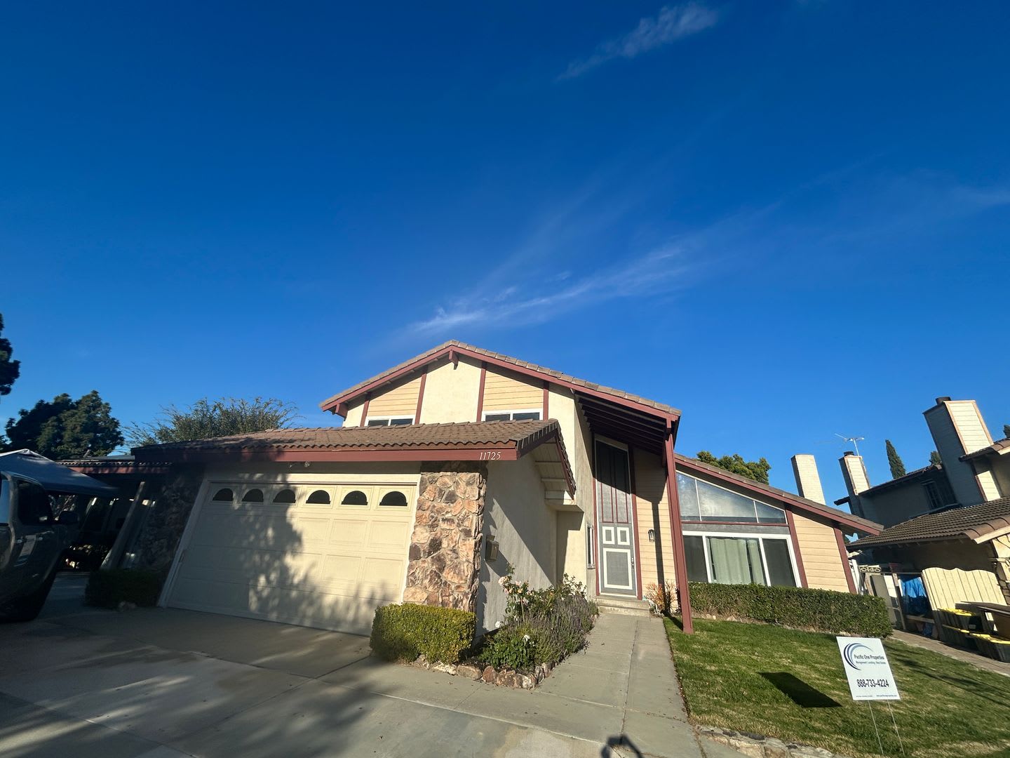 Spacious 4bed/3bath House for rent – photo 1 of 30