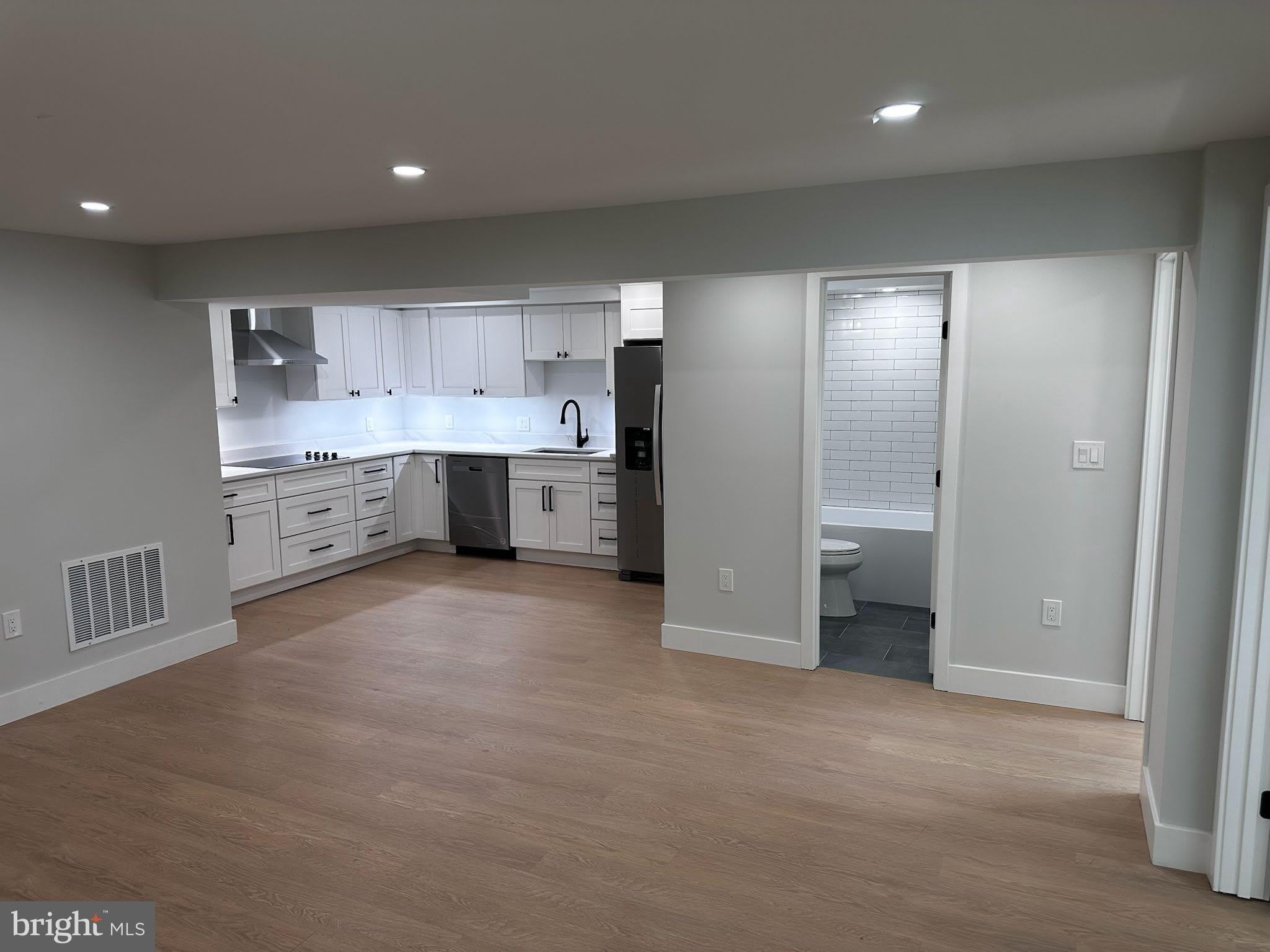 7506 Wellesley Drive – photo 1 of 345