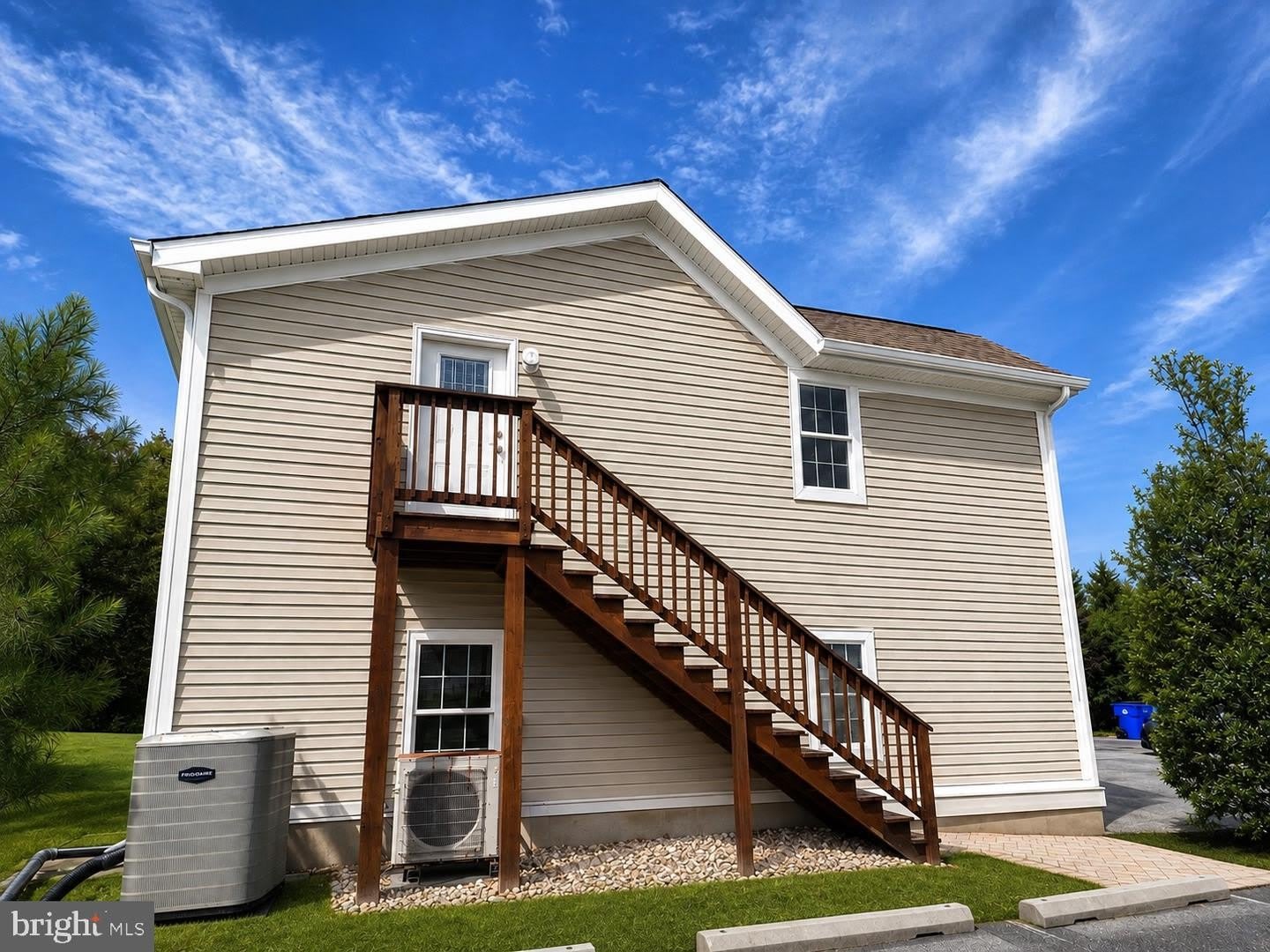 10115 B OLD LIBERTY RD – photo 1 of 14
