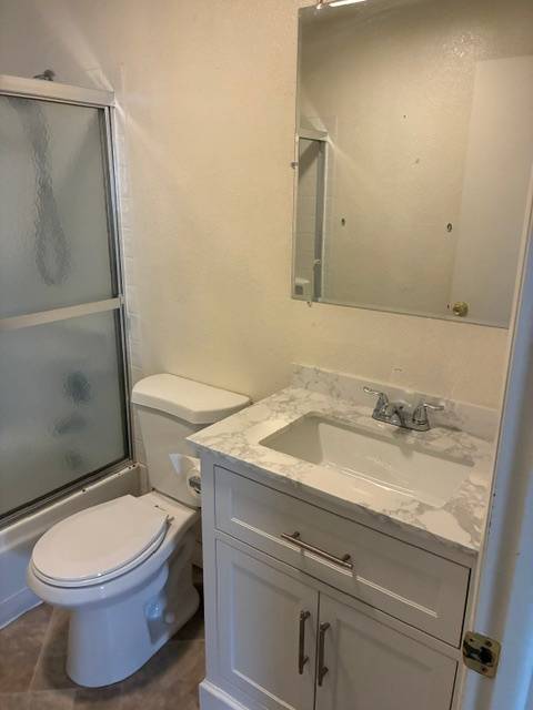 300 Ruby Street – photo 1 of 5