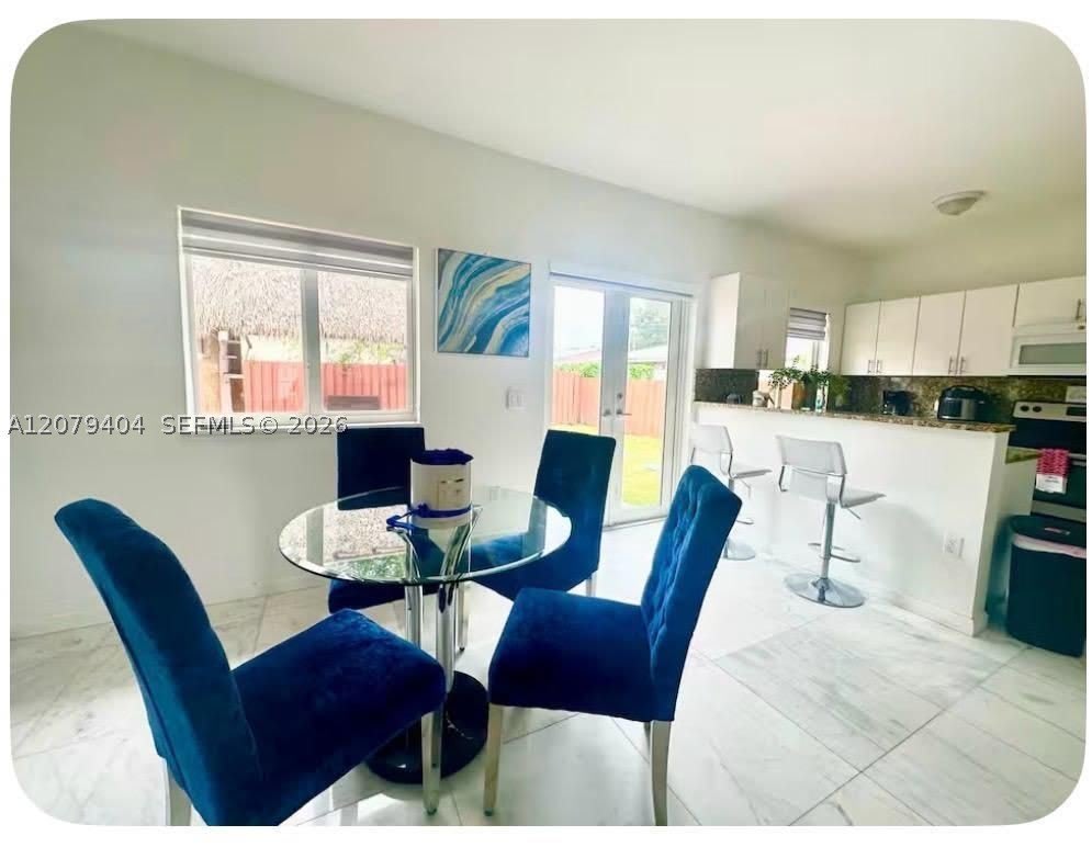 8880 SW 25th St – photo 1