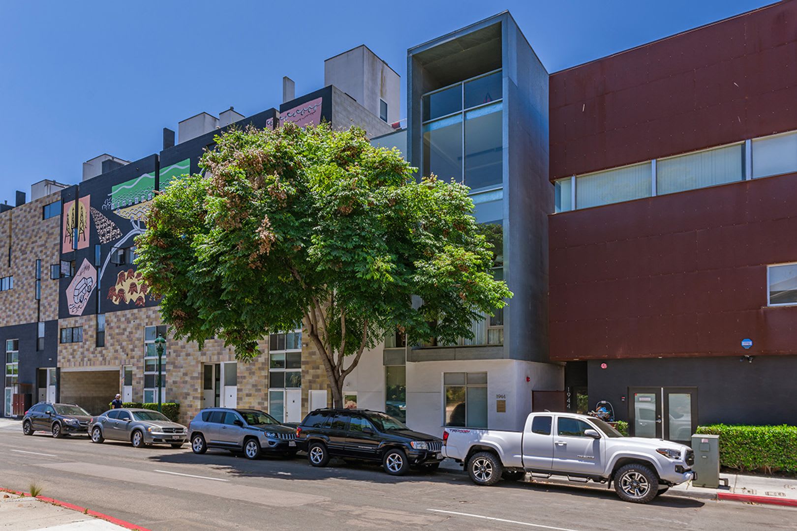2 Bed 2 Bath in The Heart of Little Italy – photo 1