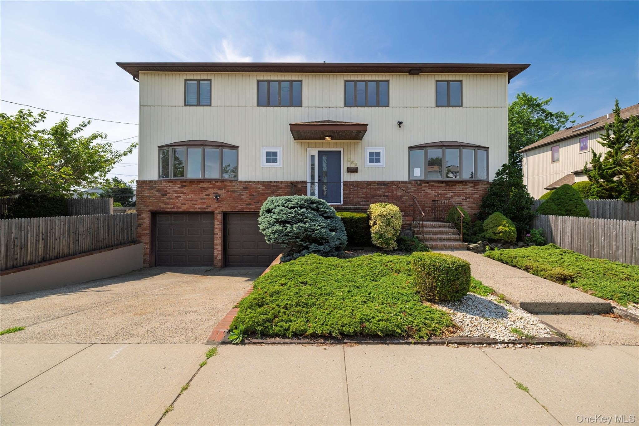 580 E. Pine Street – photo 1