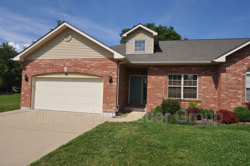 88 Oak Pointe Circle – photo 1 of 18