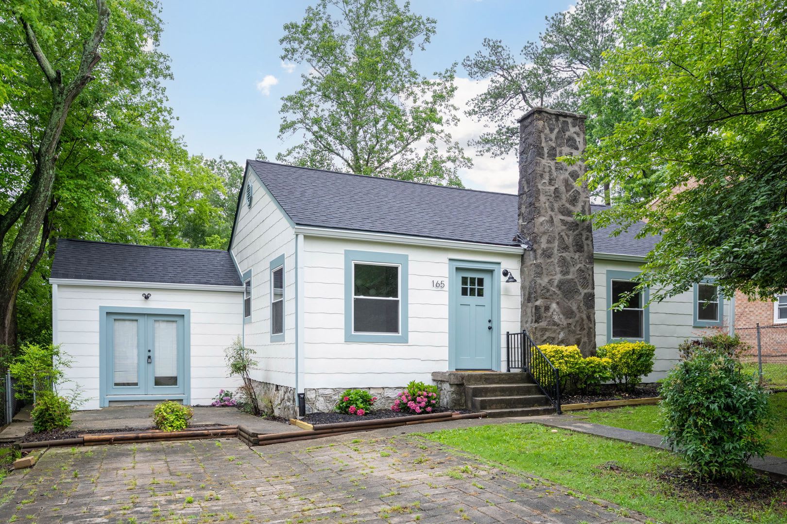 COMING SOON! Spacious 3BR/1BTH! – photo 1