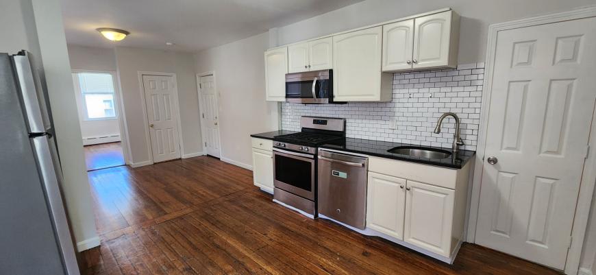 191 Maverick St. – photo 1