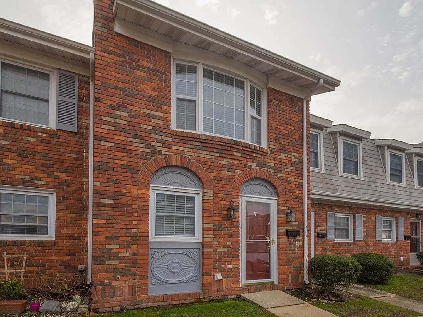 3000 Golden Rd. Unit 7 2 bedroom townhome – photo 1