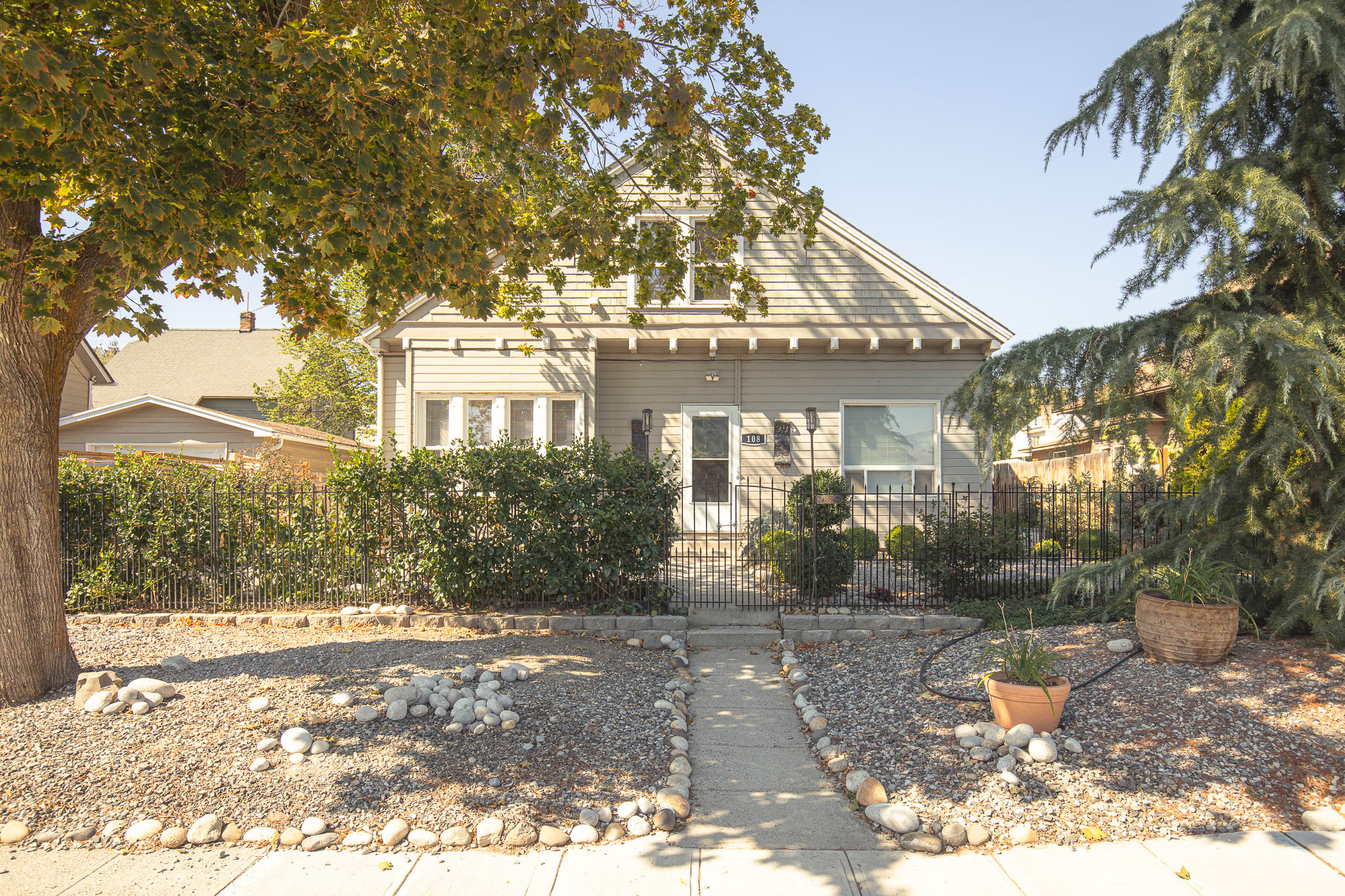 108 North Cleveland Avenue 1 – photo 1 of 200
