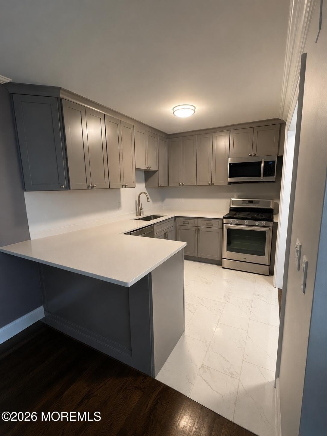 915 Cricket Lane – photo 1 of 12