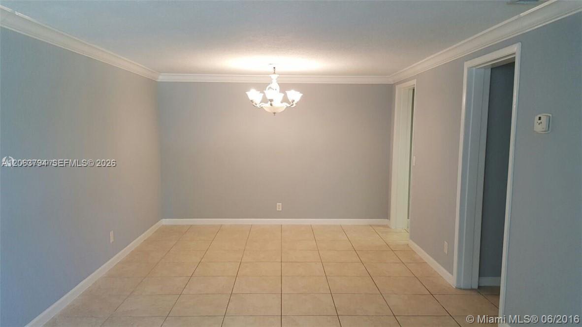 7142 Southgate Boulevard – photo 1