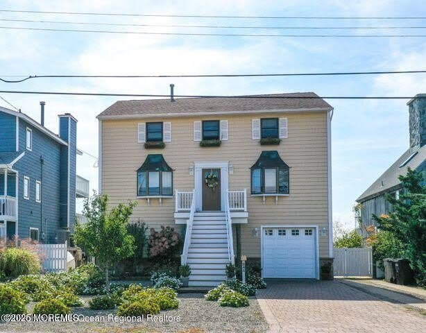 245 24th Avenue – photo 1 of 37