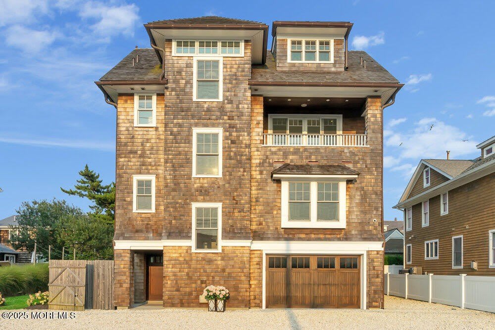 985 Ocean Avenue – photo 1 of 163