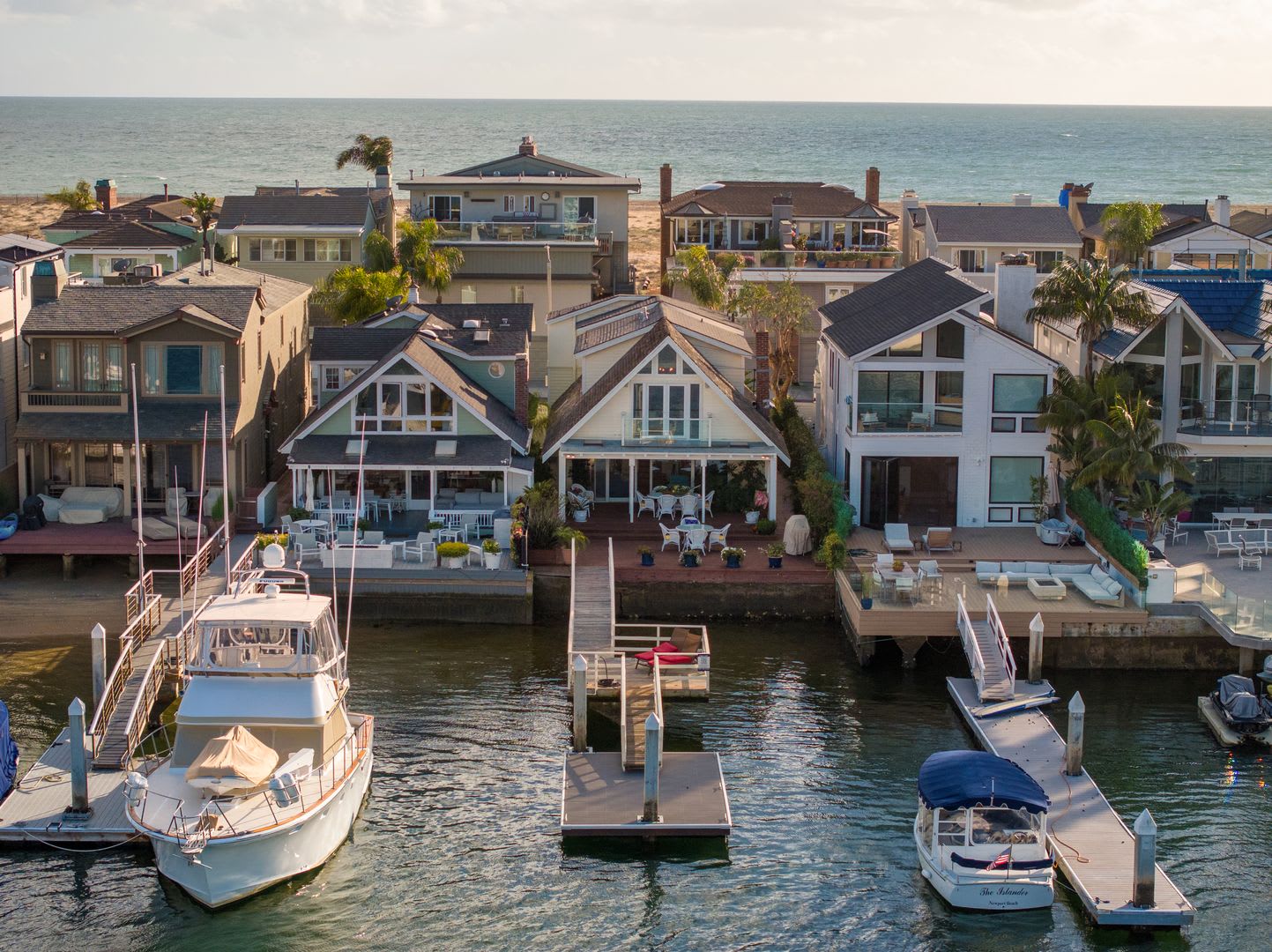 Newport Beach Bayfront Cottage with Private Dock – photo 1