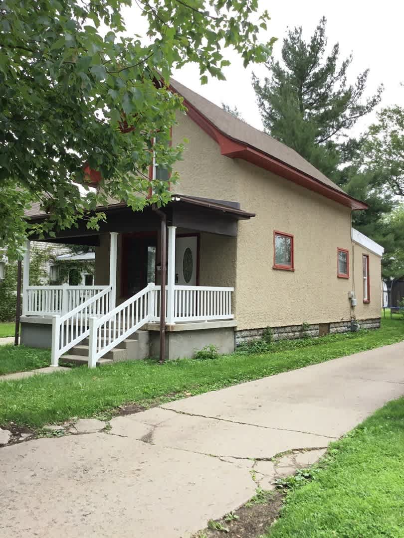 3 Bedroom Single Family Home in Goshen! – photo 1 of 19