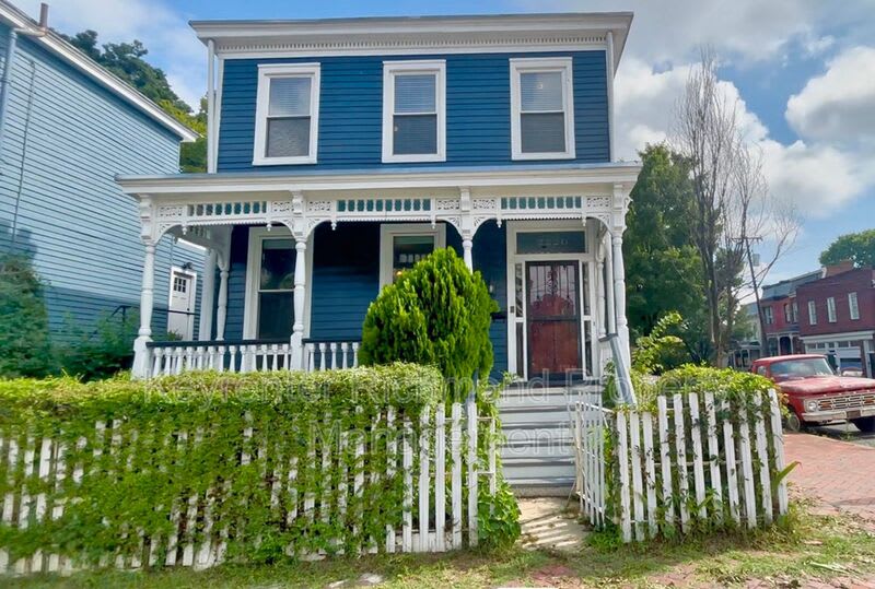 2220 East Marshall Street – photo 1 of 14