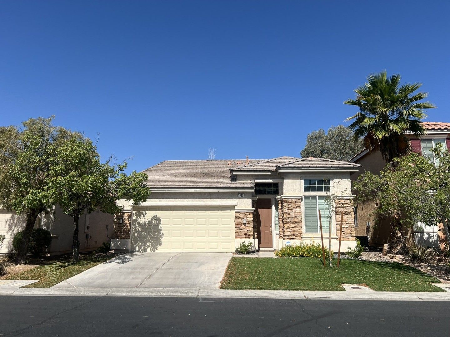 Southern Terrace Single Story Stunner!!! – photo 1
