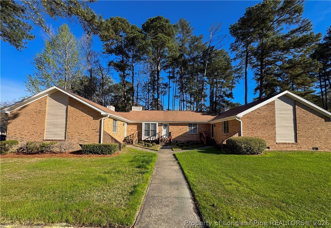 499 Coronation Drive – photo 1