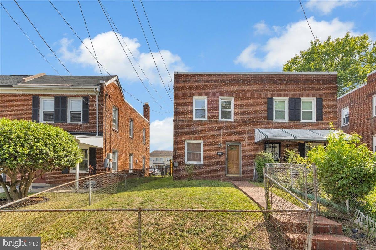 1193 46TH Place SE – photo 1