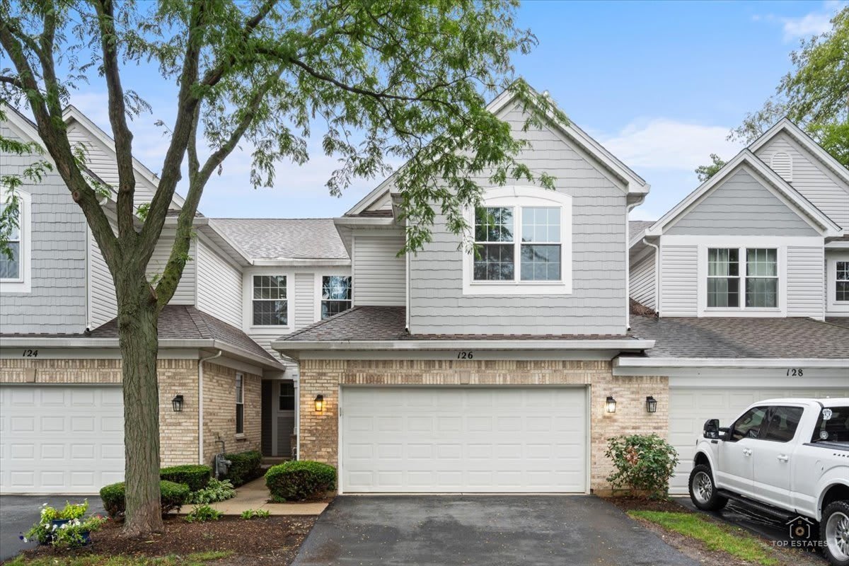 126 Bay Drive – photo 1 of 19