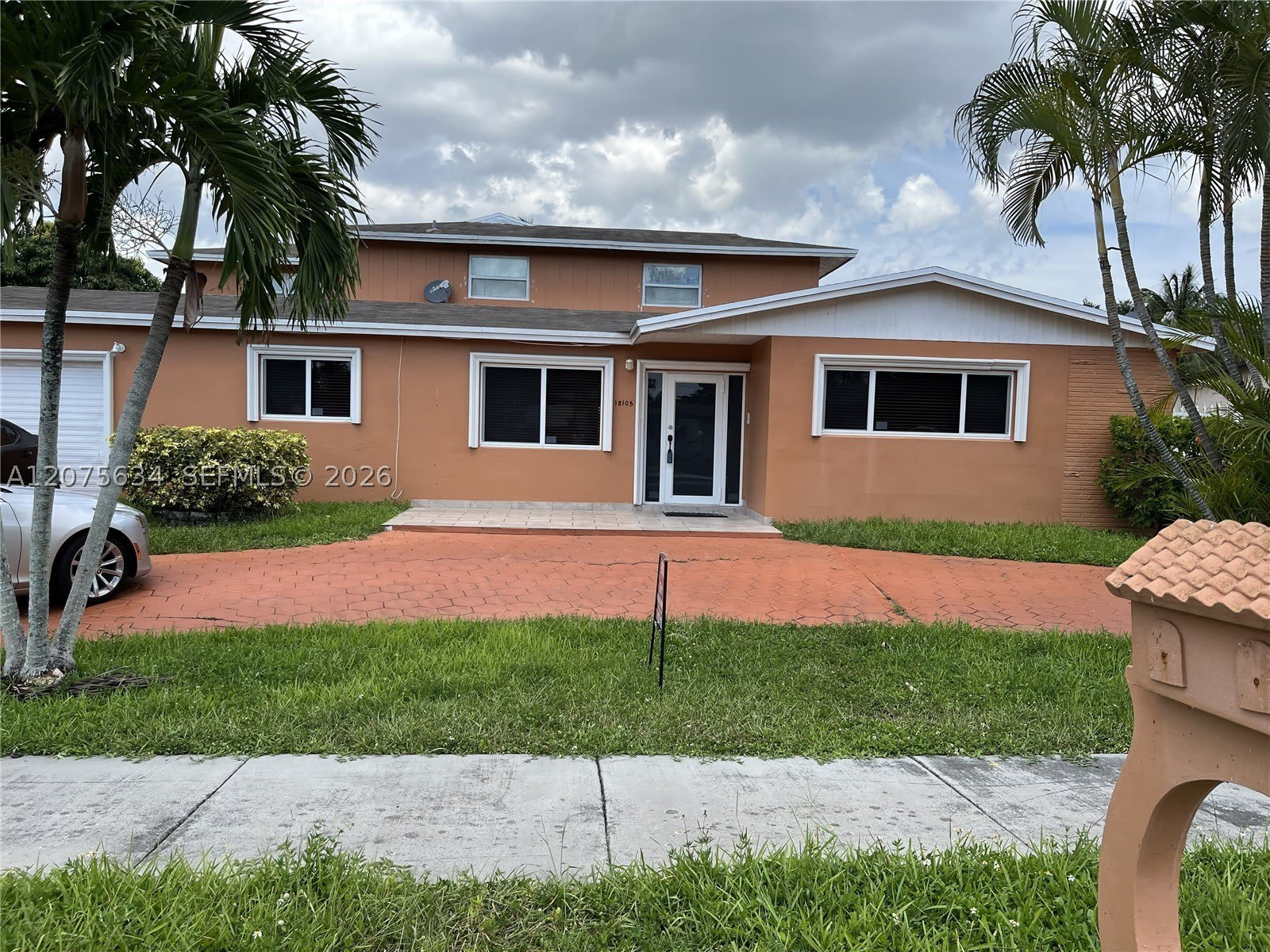 18105 NW 81st Ct – photo 1