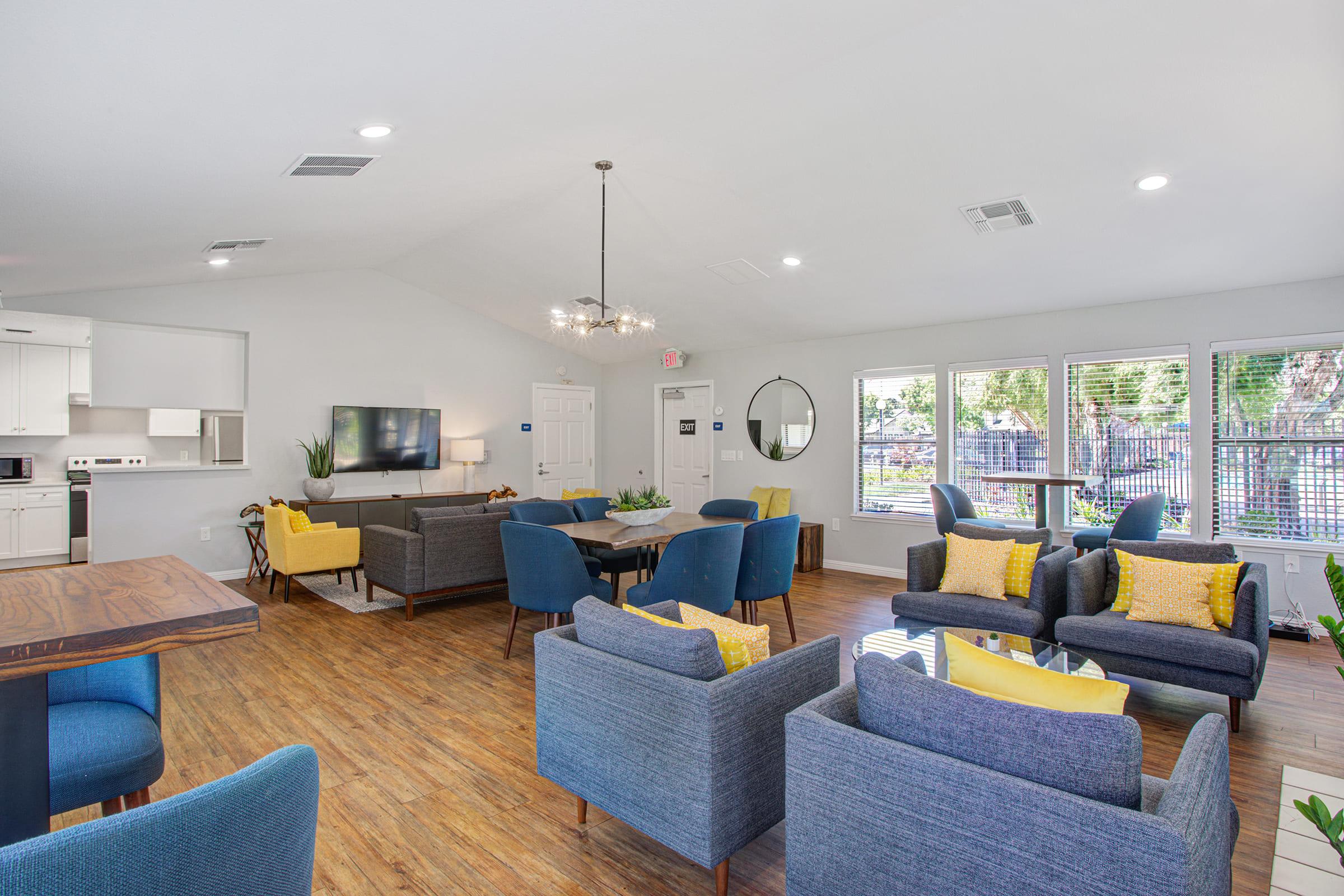 Stonegate Apartments – photo 1 of 24