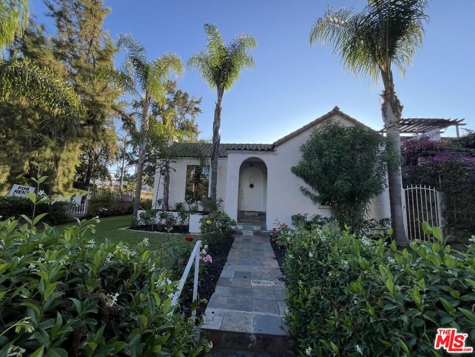 101 N La Peer Dr – photo 1