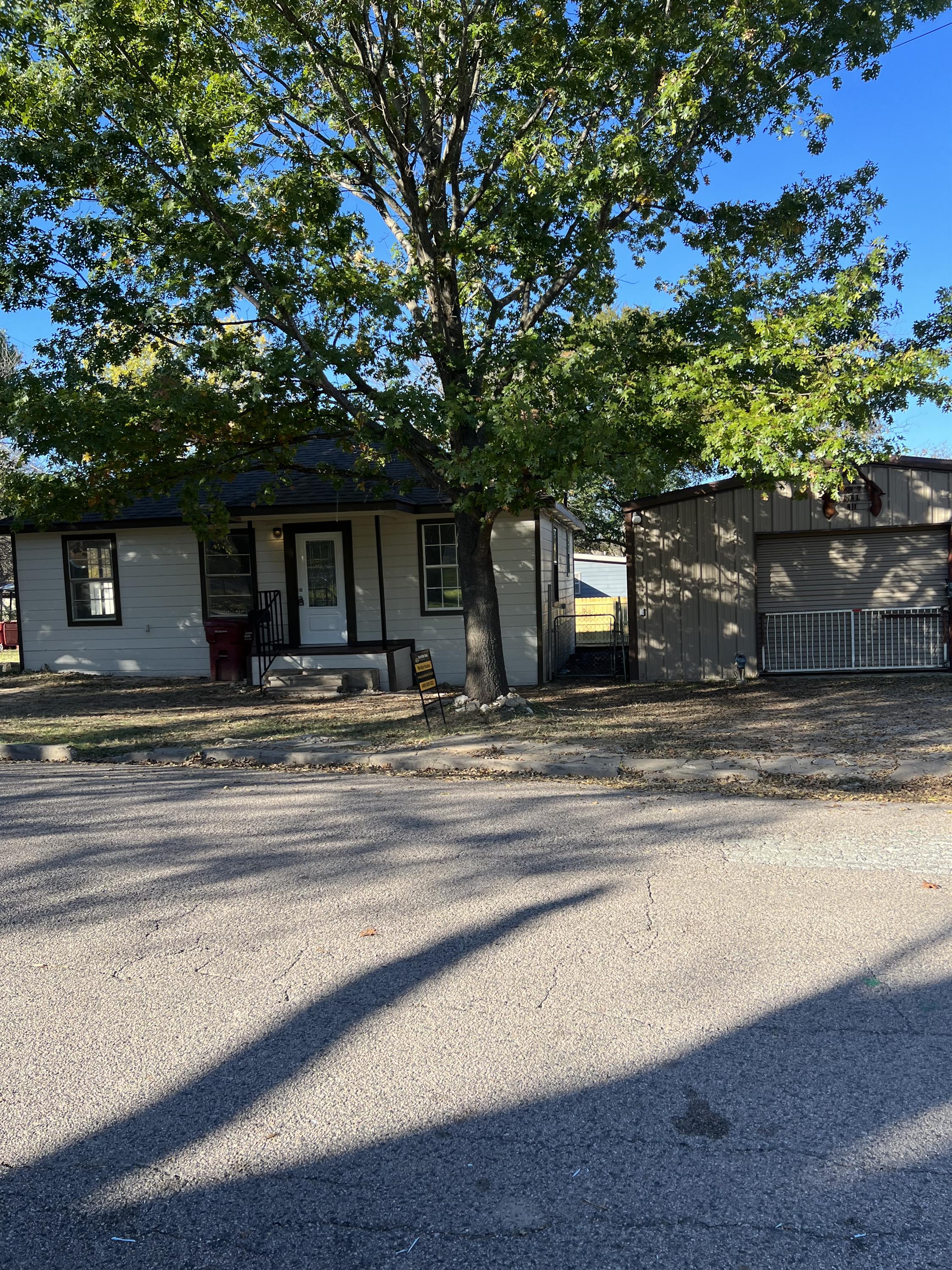 320 South 4Th Street – photo 1 of 35
