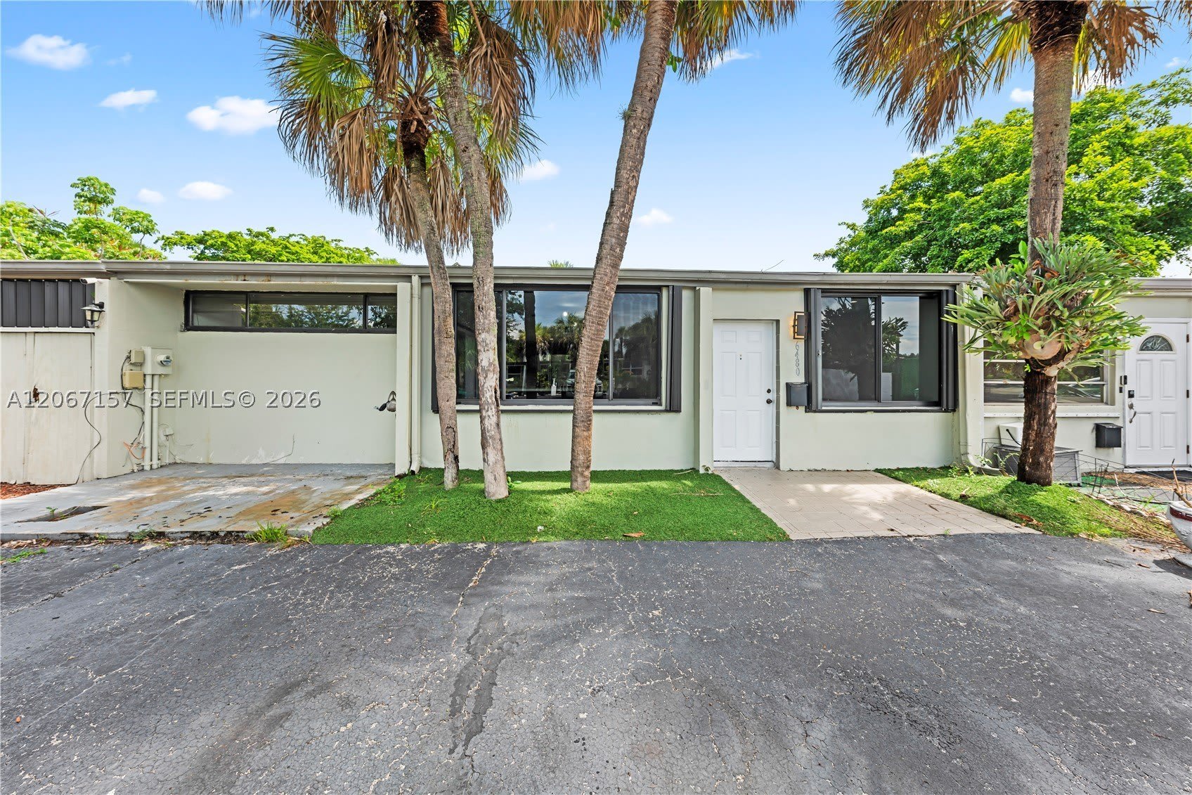 6480 Miami Lakes Dr E – photo 1 of 18