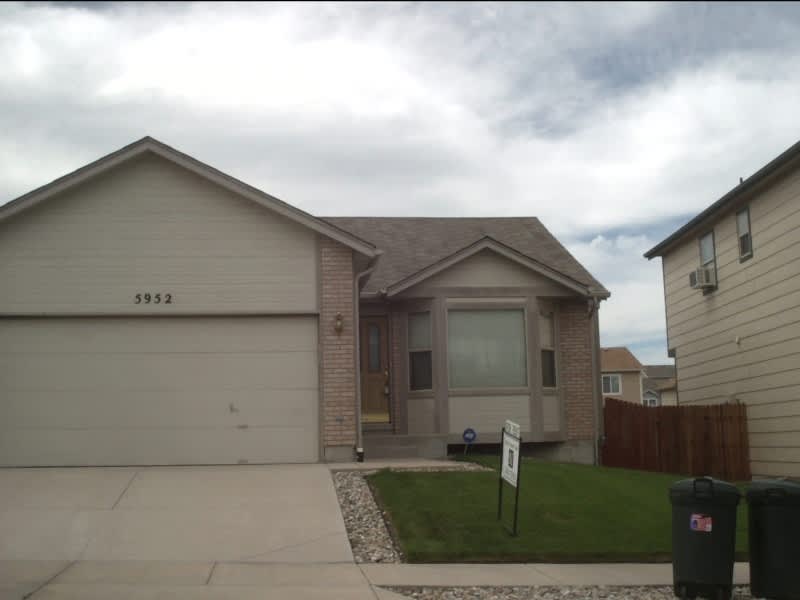 Ranch Style Home w/ Finished Basement – photo 1