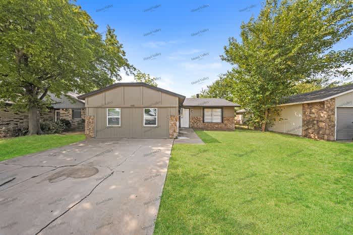 808 Northwest 113th Street – photo 1