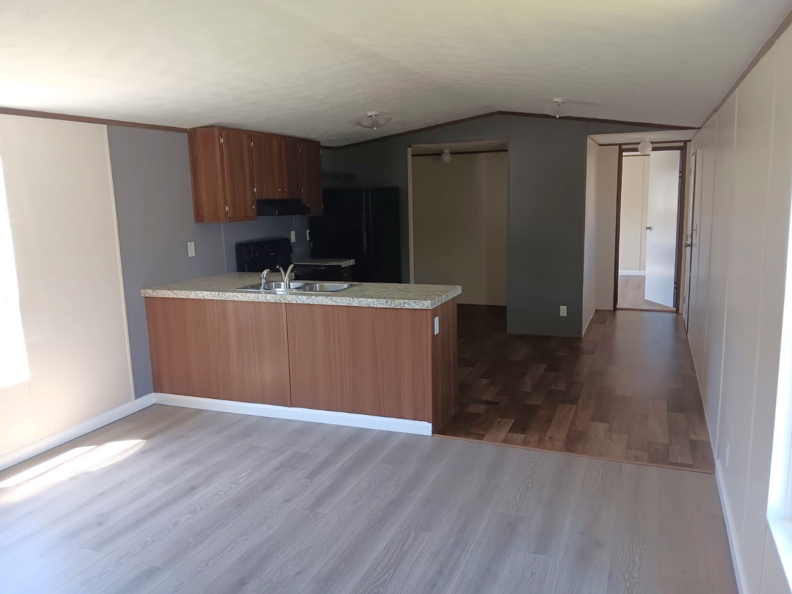 570 Banjo Way – photo 1 of 10