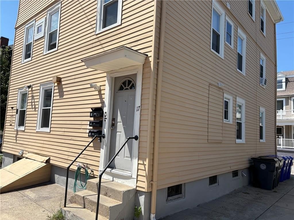 17 Andrews Street – photo 1