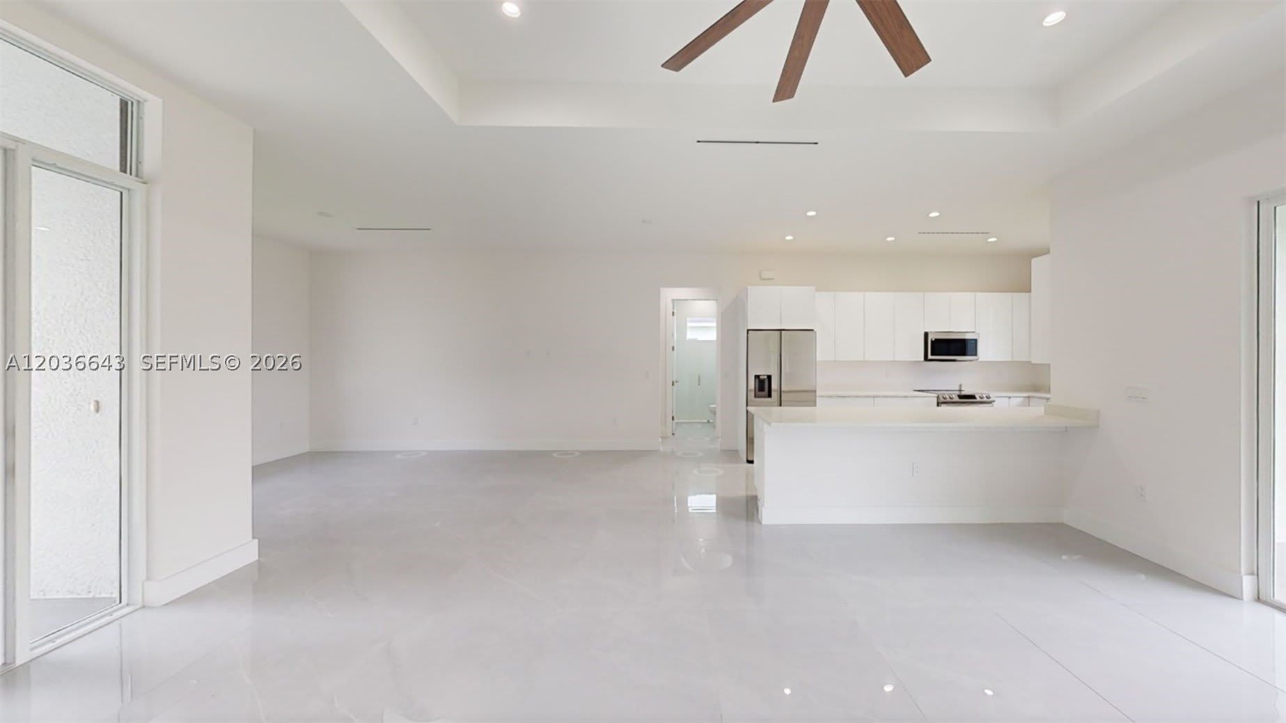 6048 Stratton Rd – photo 1
