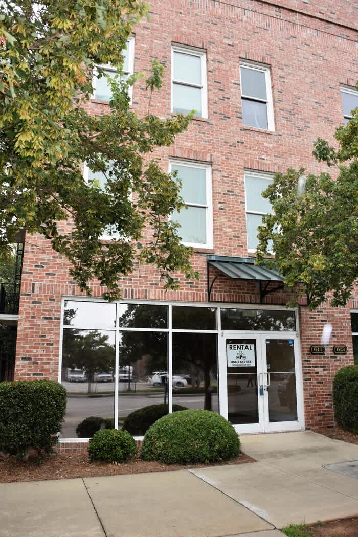 611 Lady Street – photo 1