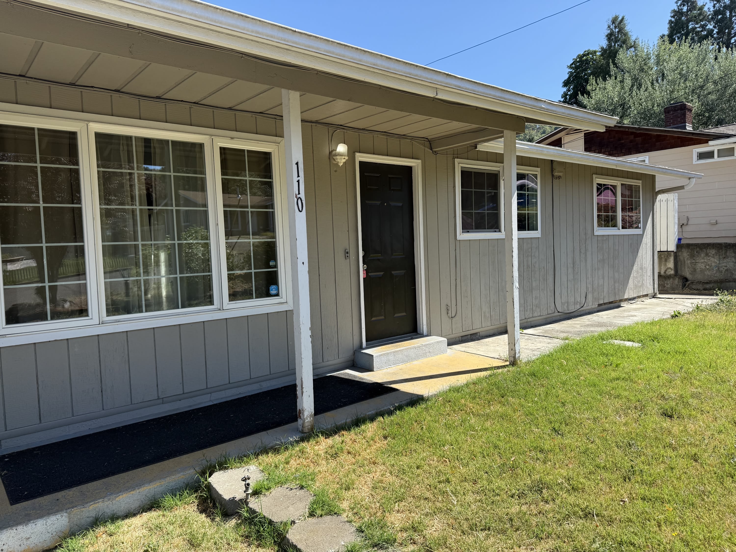 110 Northeast Isabell Avenue – photo 1 of 7
