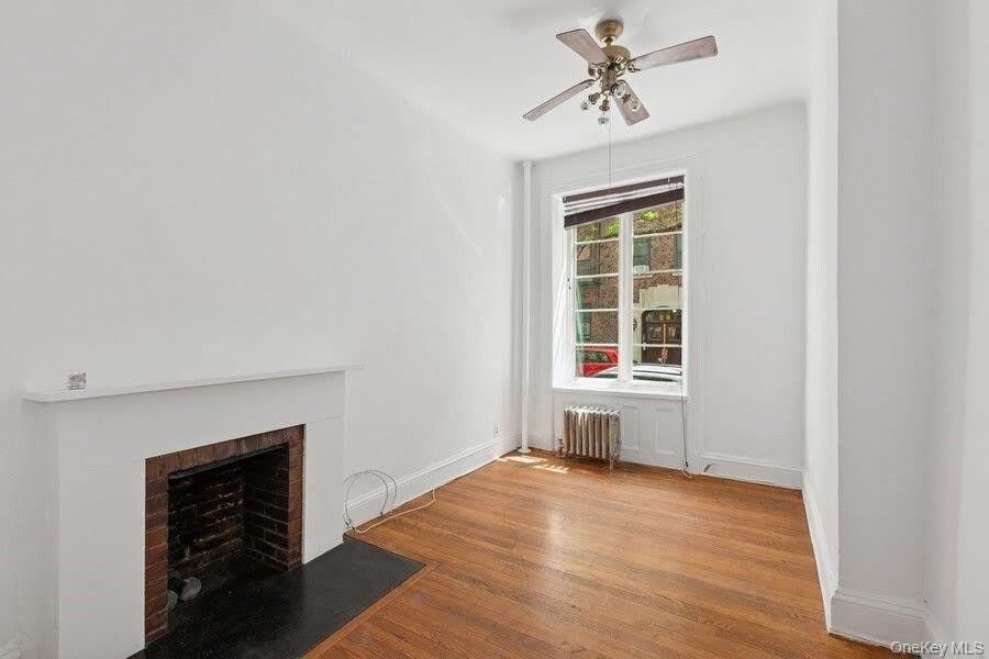 23 GROVE Street – photo 1